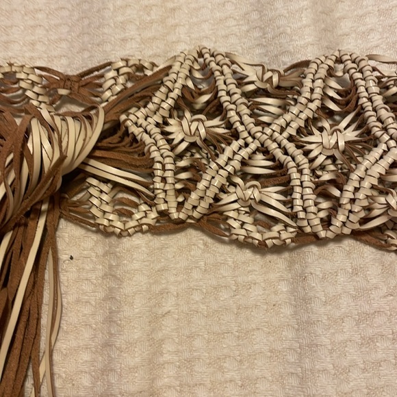 Lord & Taylor woven tie belt